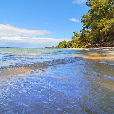 Helios Seafront Rachoni - 3 Bedrooms 7 Guests *