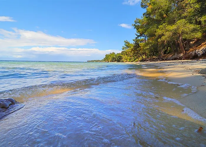 Helios Seafront Rachoni - 3 Bedrooms 7 Guests *