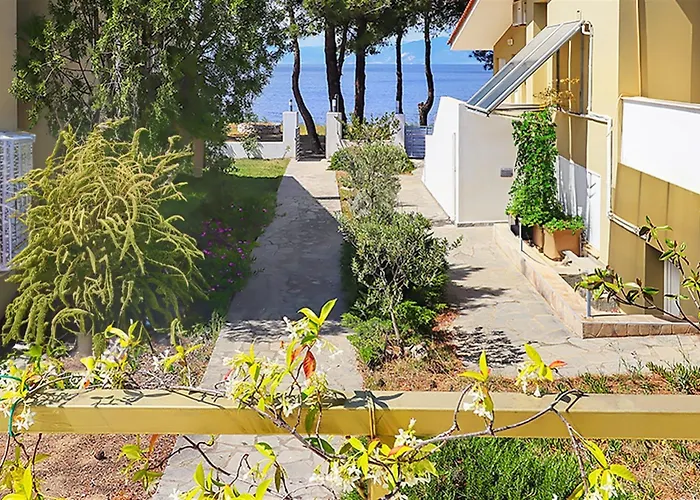 Helios Seafront Rachoni - 3 Bedrooms 7 Guests Skala Rachoni (Thasos)