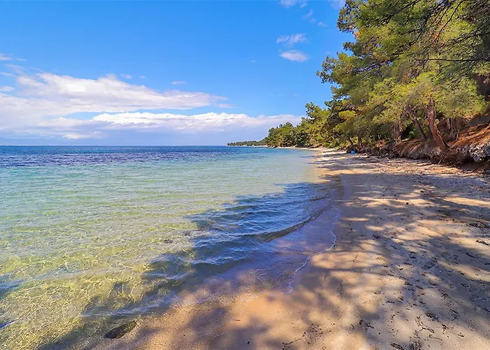 Helios Seafront Rachoni - 3 Bedrooms 7 Guests Villa *