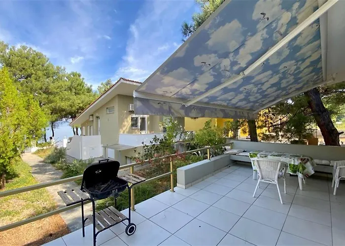 Villa Helios Seafront Rachoni - 3 Bedrooms 7 Guests *