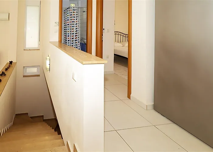 Helios Seafront Rachoni - 3 Bedrooms 7 Guests Villa