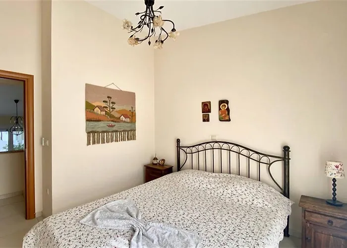 Helios Seafront Rachoni - 3 Bedrooms 7 Guests Villa